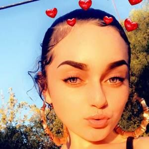 Meet your Posher, Angelina